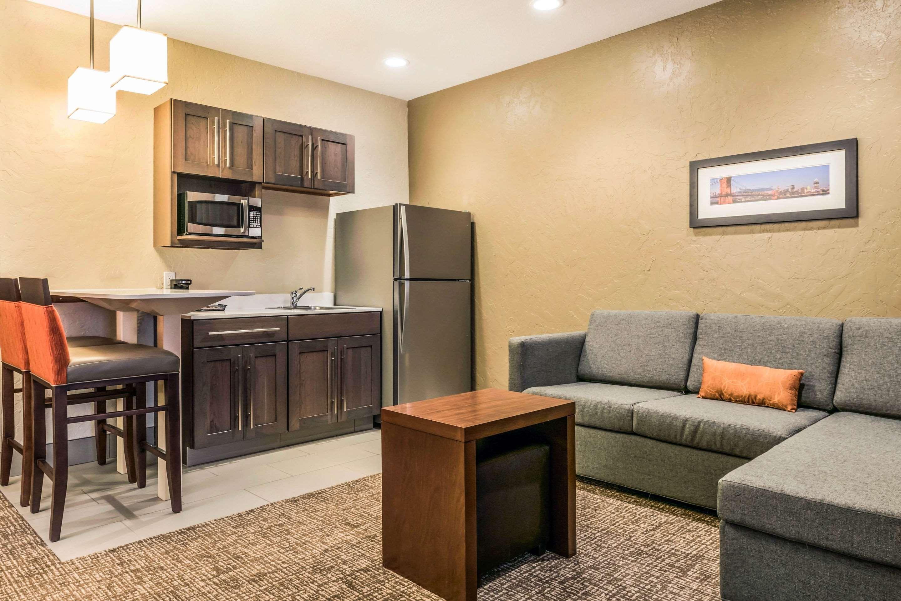 Comfort Suites Florence - Cincinnati South Ngoại thất bức ảnh
